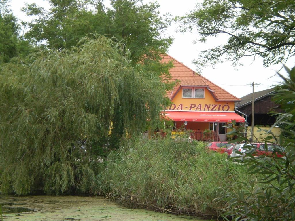 Zatonyi Csarda Panzio Bed & Breakfast Dunasziget ภายนอก รูปภาพ