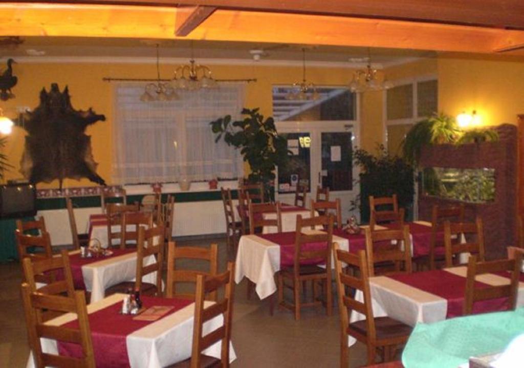 Zatonyi Csarda Panzio Bed & Breakfast Dunasziget ภายนอก รูปภาพ